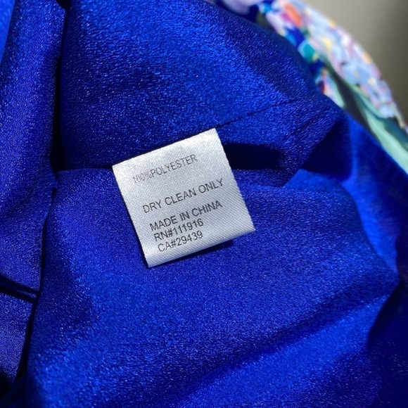 Yumi Kim Women Short Floral Romper Love Potion Revolve V Neck Back Zip Blue L - Picture 7 of 10